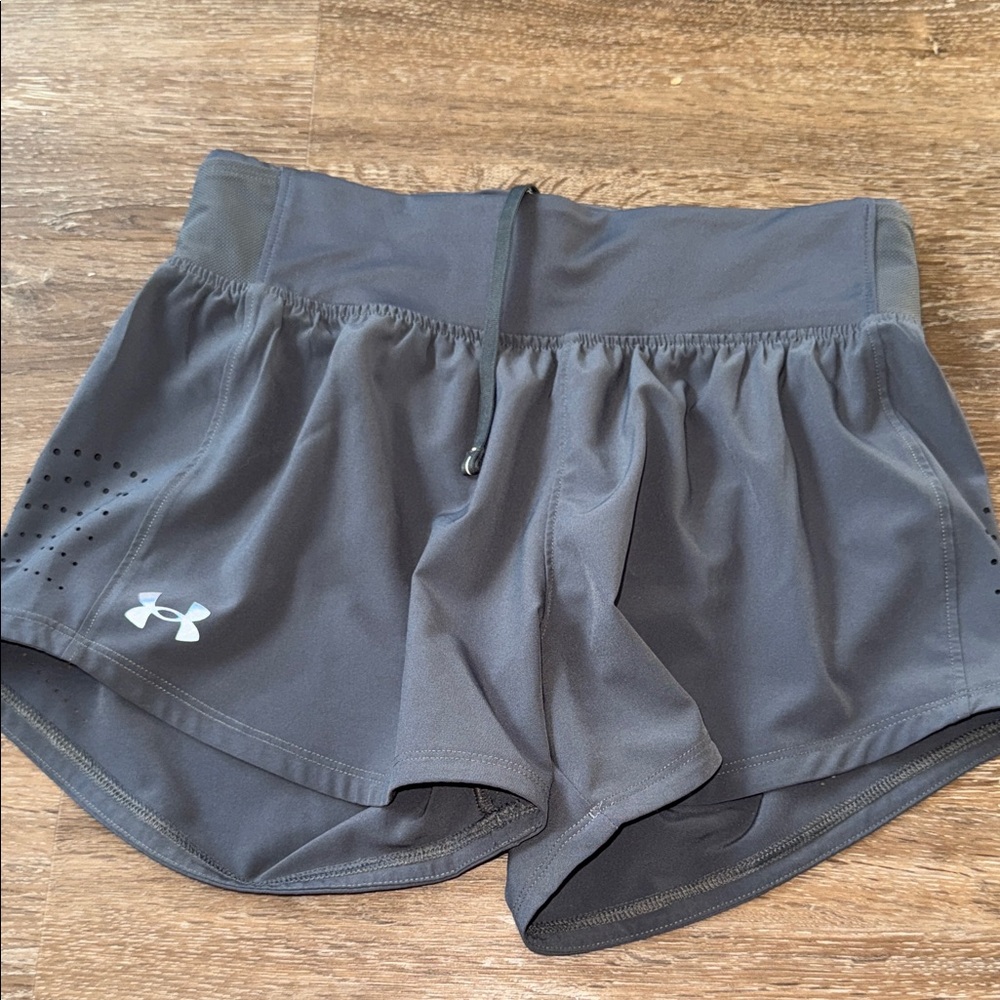 Under Armour Women's Speedpocket Charcoal Athletic Shorts